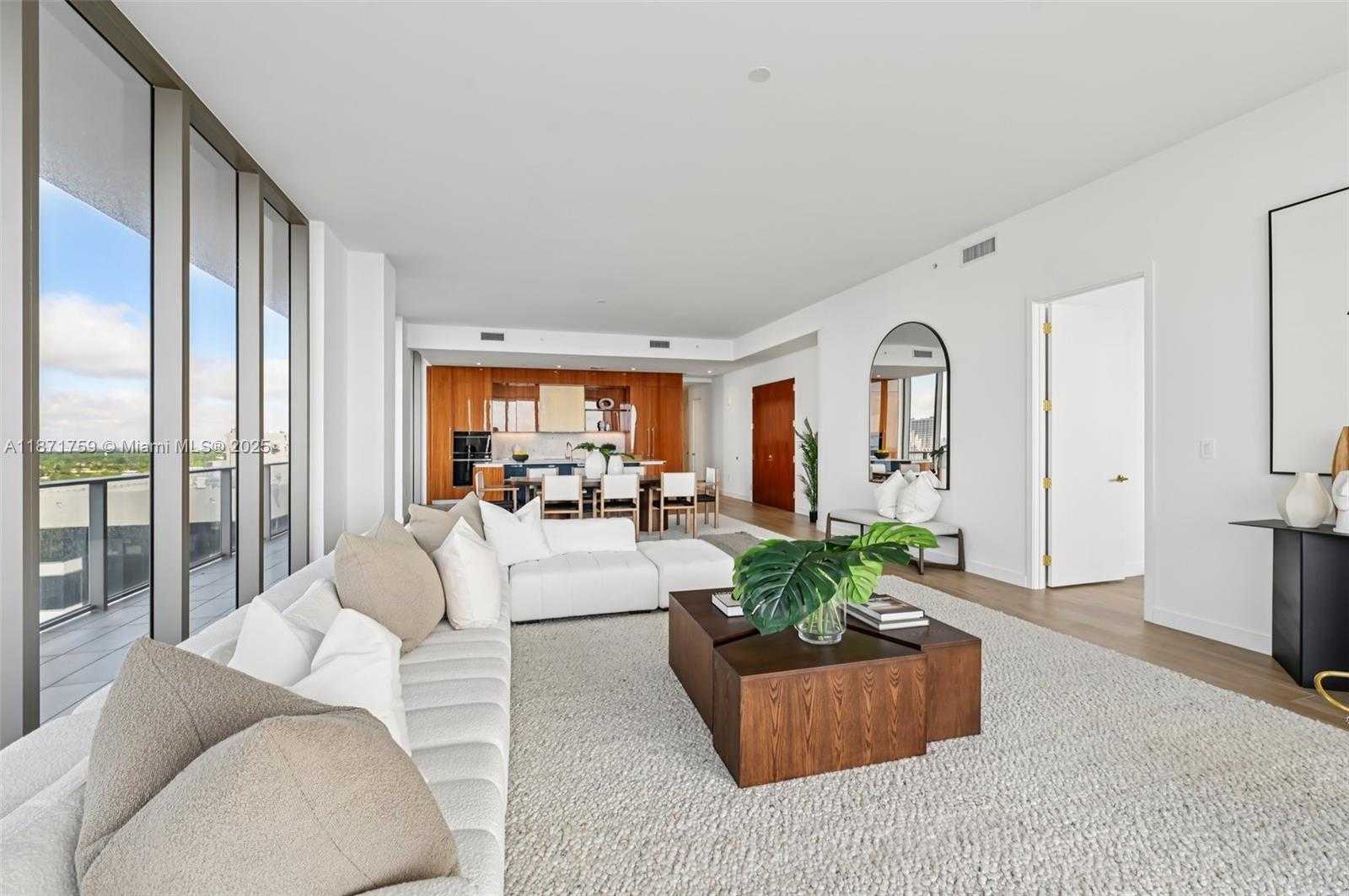 Small Image of 2655 SOUTH BAYSHORE DR #1601, Miami Number 4