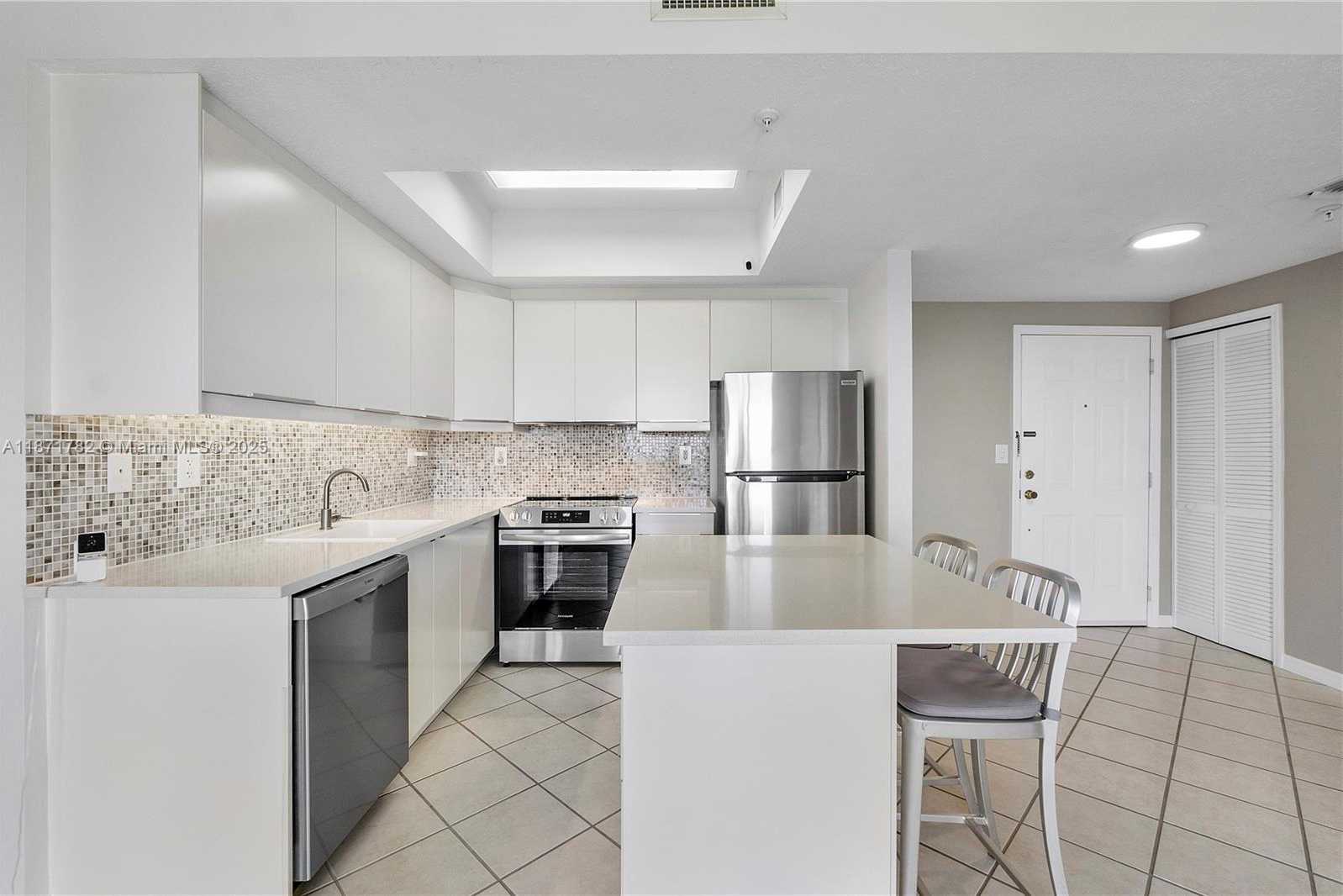 Small Image of 3500 CORAL WAY #1402, Miami Number 24