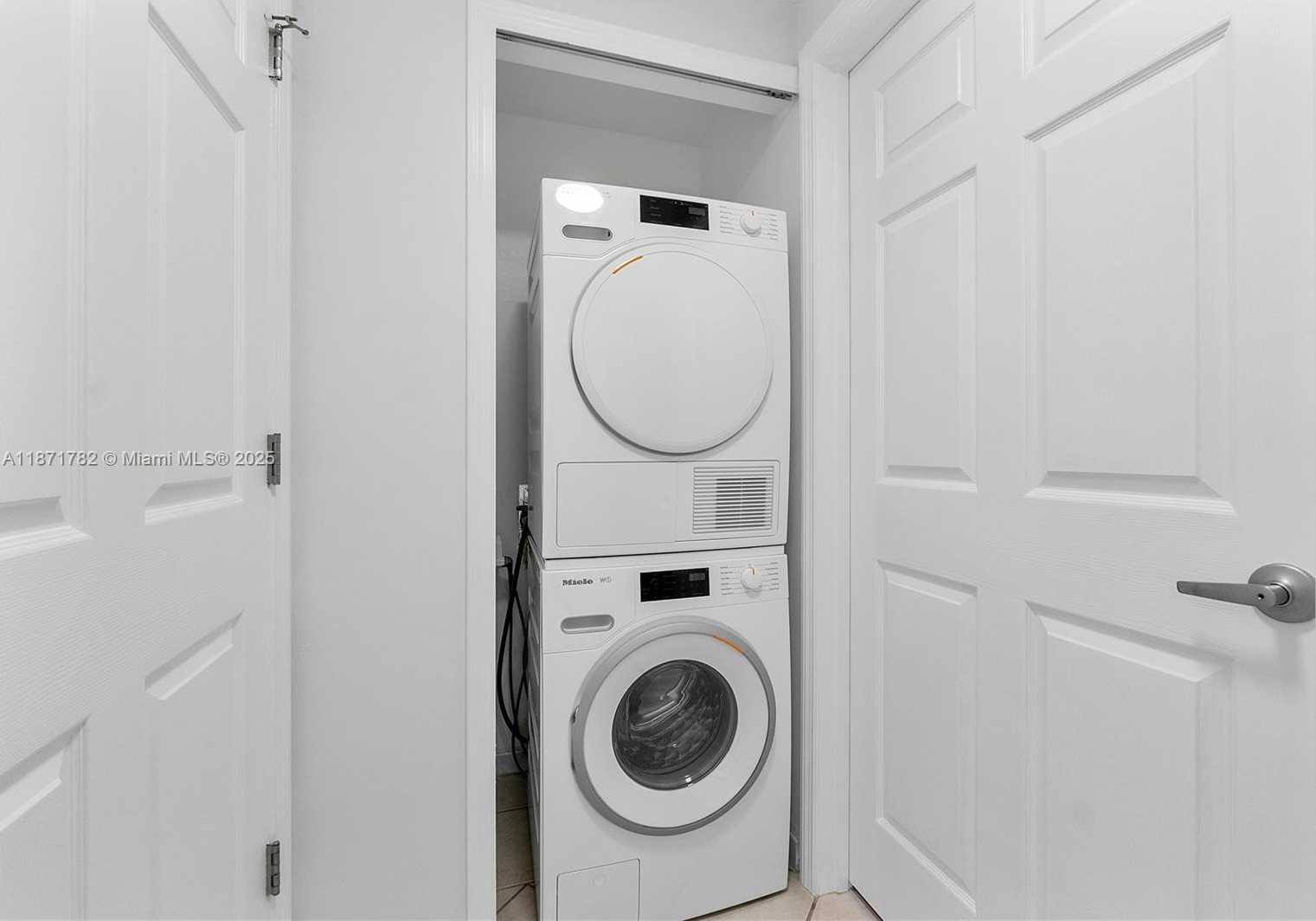 Small Image of 3500 CORAL WAY #1402, Miami Number 8