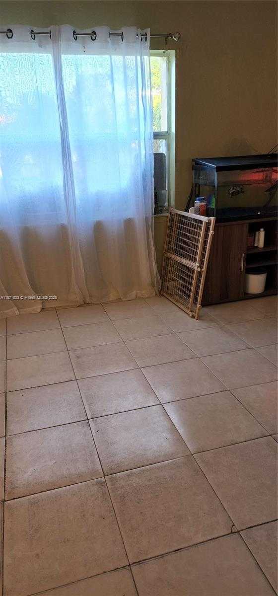 Small Image of 17901 NORTH WEST 68TH AVE #T203, Hialeah Number 11