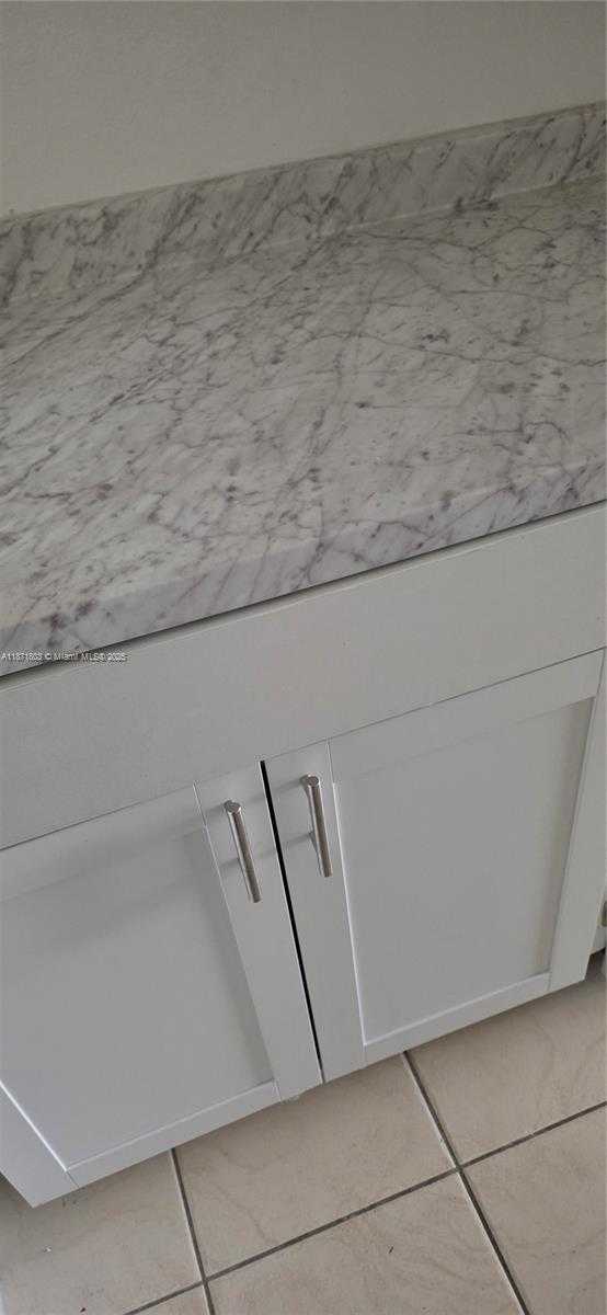 Small Image of 17901 NORTH WEST 68TH AVE #T203, Hialeah Number 5
