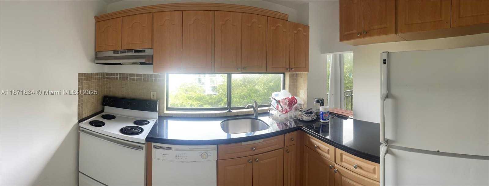 Small Image of 17021 NORTH BAY RD #603, Sunny Isles Beach Number 2