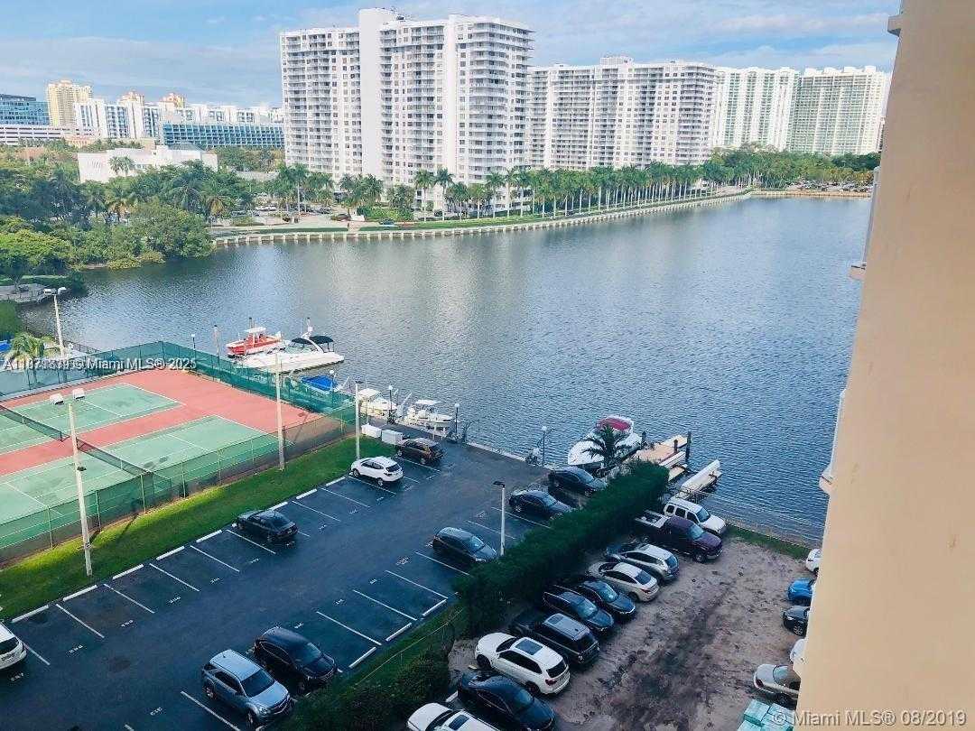 Small Image of 18071 BISCAYNE BLVD #1104, Aventura Number 12