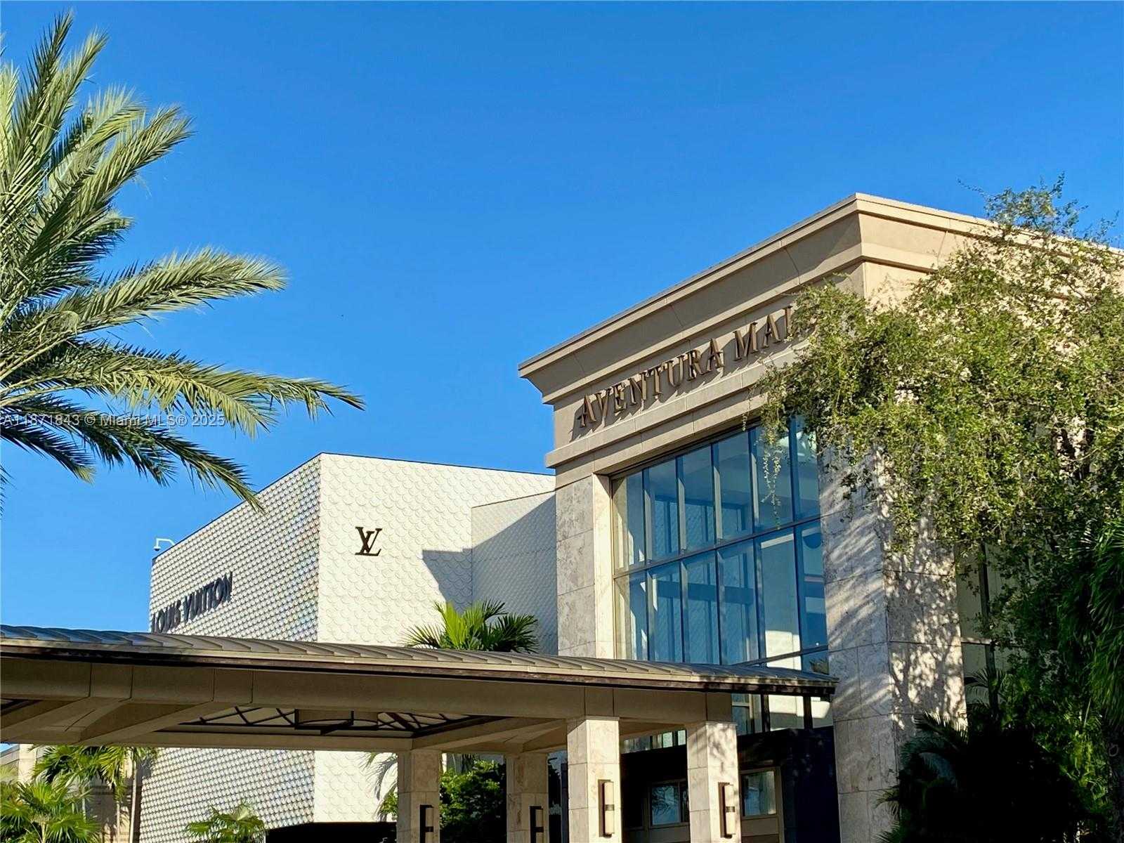 Small Image of 3301 NORTH COUNTRY CLUB DR #410, Aventura Number 14