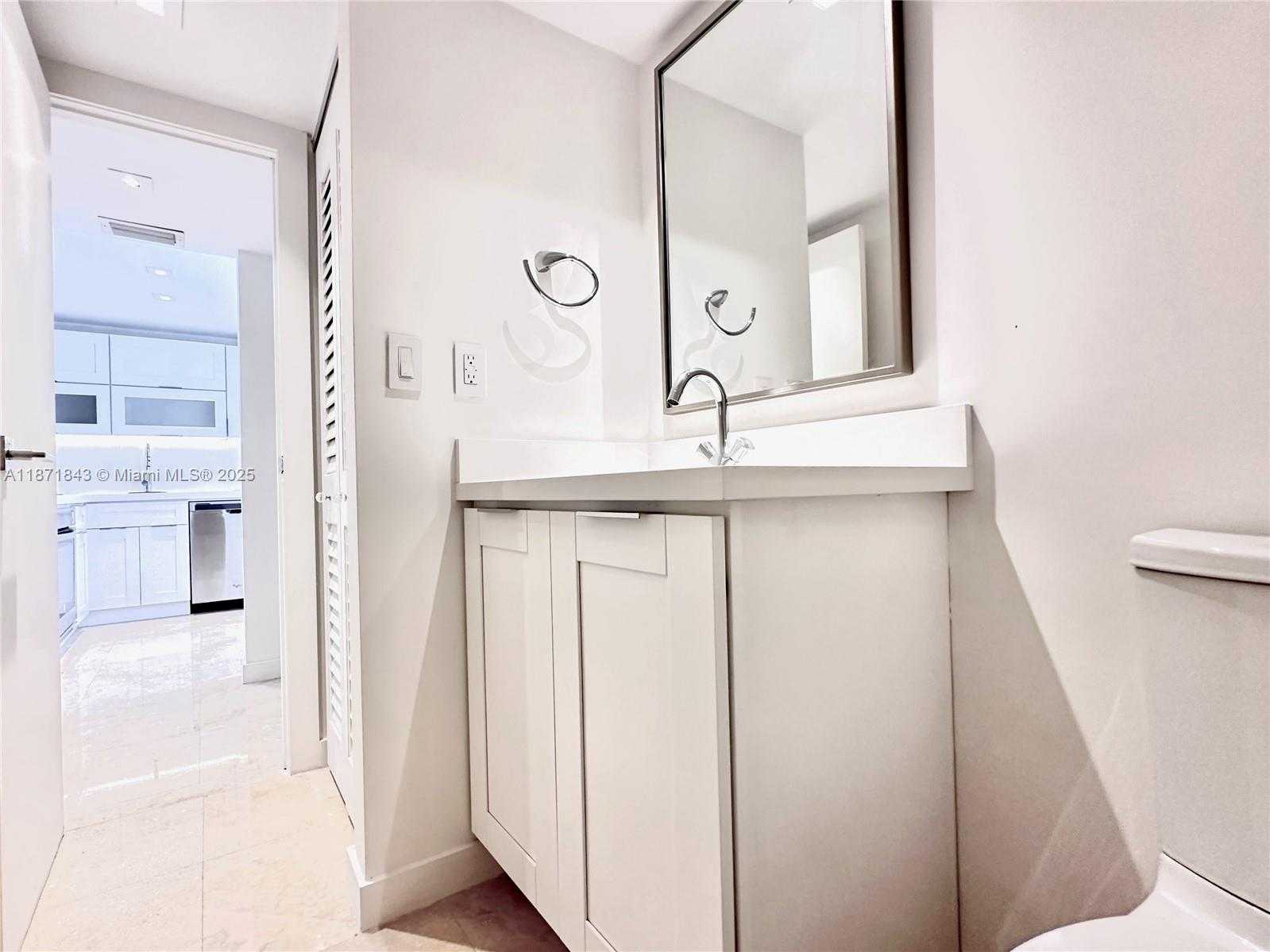 Small Image of 3301 NORTH COUNTRY CLUB DR #410, Aventura Number 8