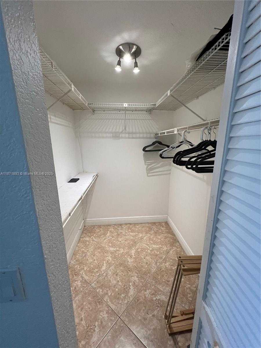 Small Image of 2301 SOUTH OCEAN DR #506, Hollywood Number 14