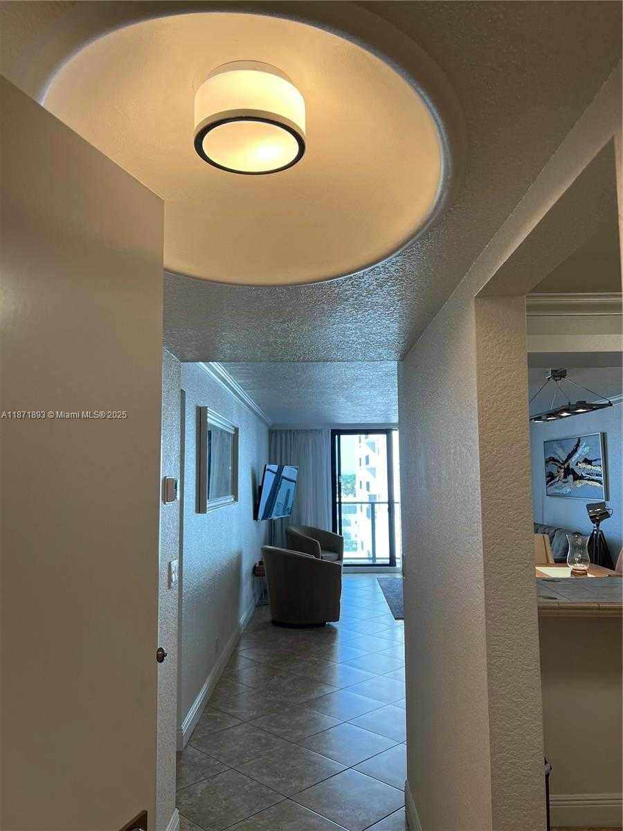 Small Image of 2301 SOUTH OCEAN DR #506, Hollywood Number 3