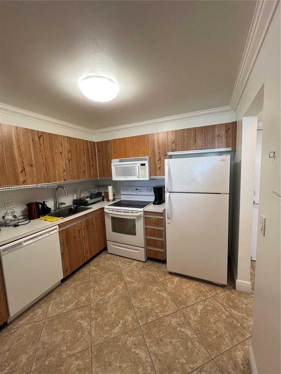 Small Image of 2301 SOUTH OCEAN DR #506, Hollywood Number 4
