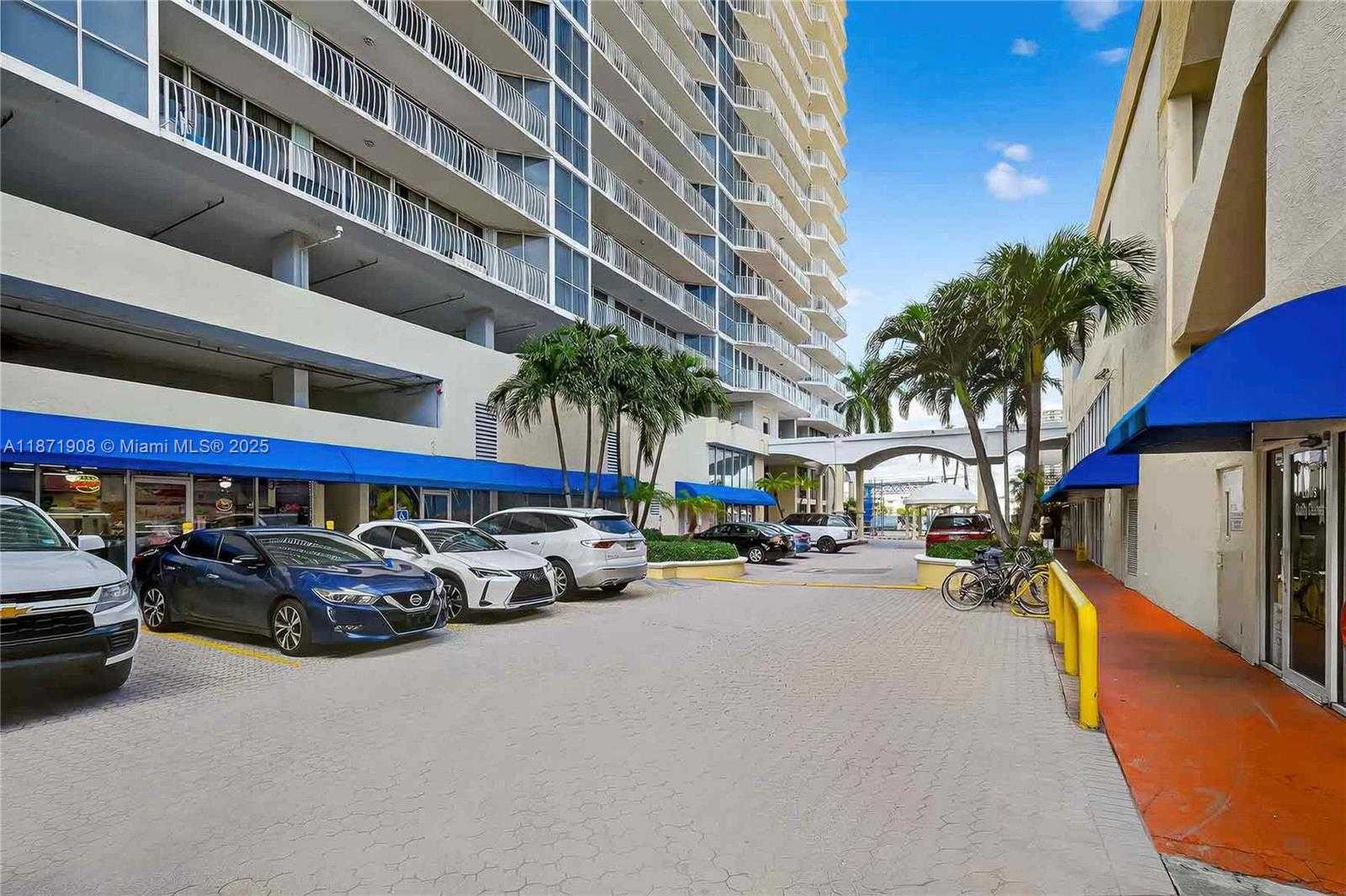 Small Image of 7601 EAST TREASURE DR #2222, North Bay Village Number 20