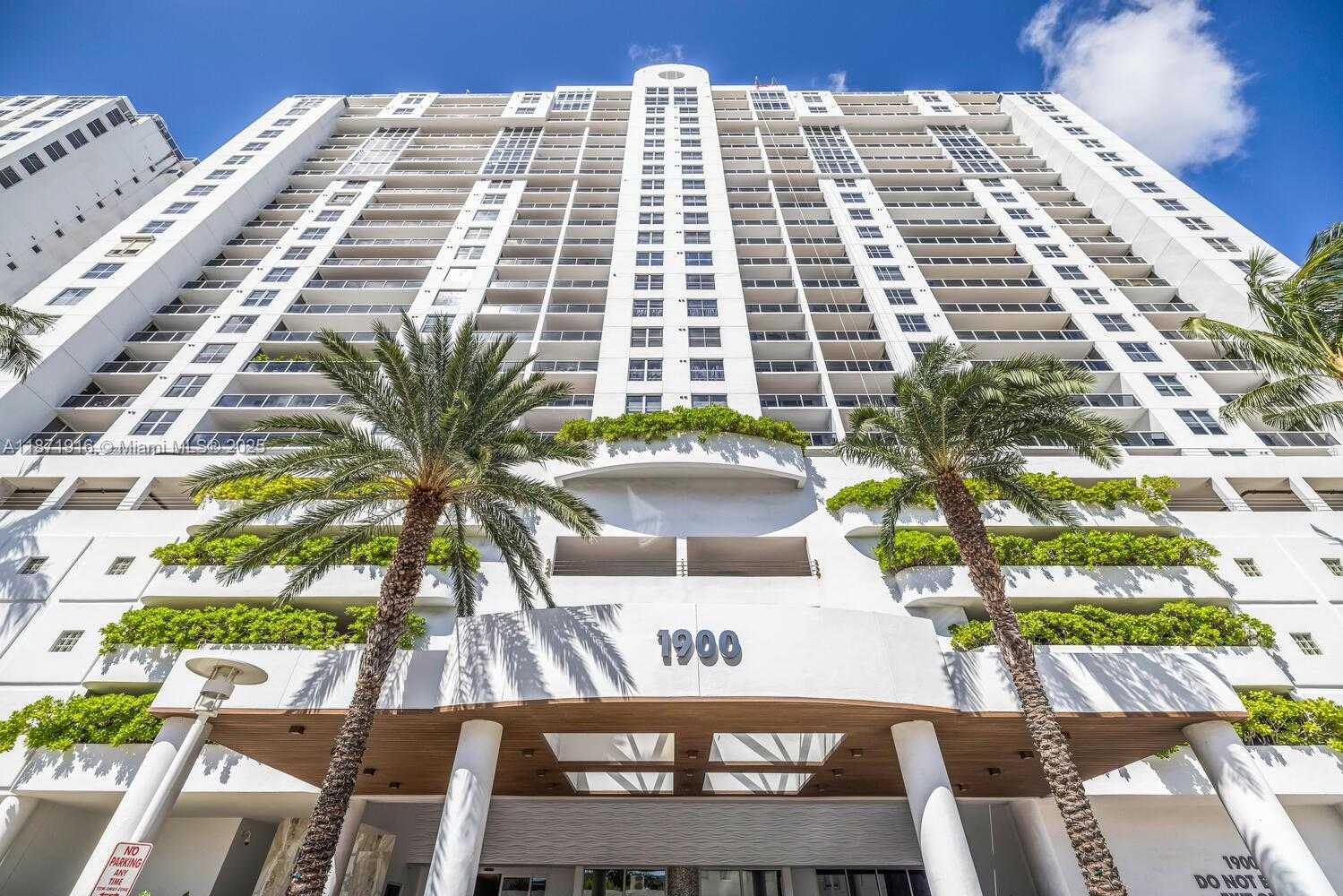 Small Image of 1900 SUNSET HARBOUR DR #1205/7, Miami Beach Number 17