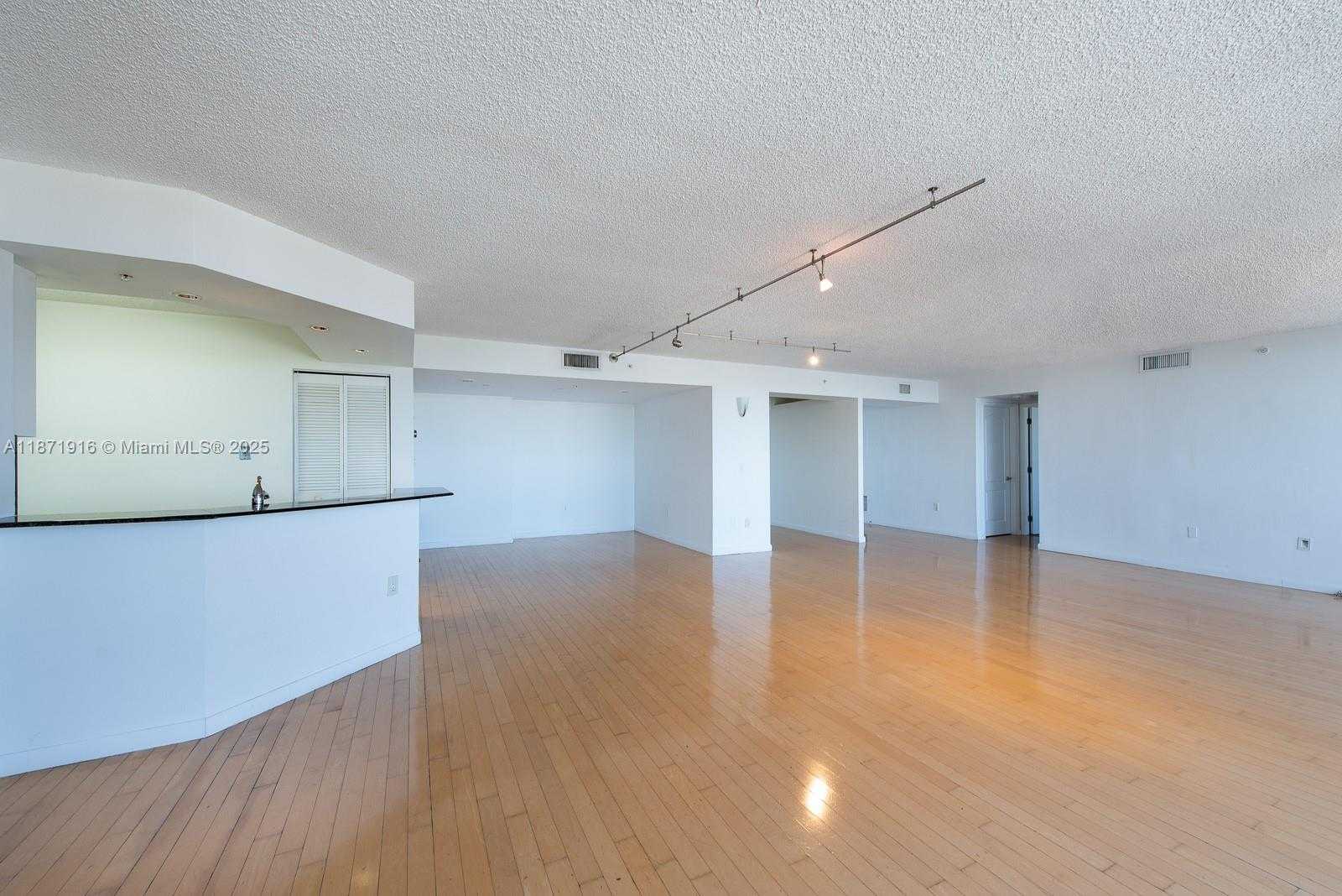 Small Image of 1900 SUNSET HARBOUR DR #1205/7, Miami Beach Number 4
