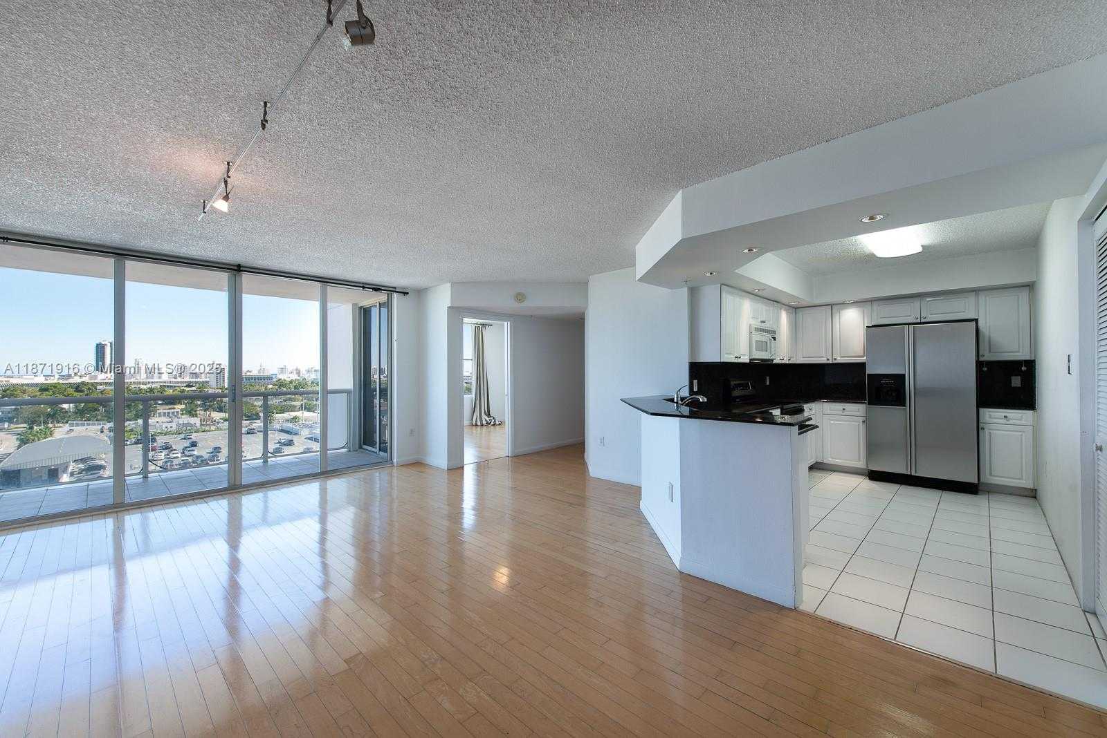 Small Image of 1900 SUNSET HARBOUR DR #1205/7, Miami Beach Number 5