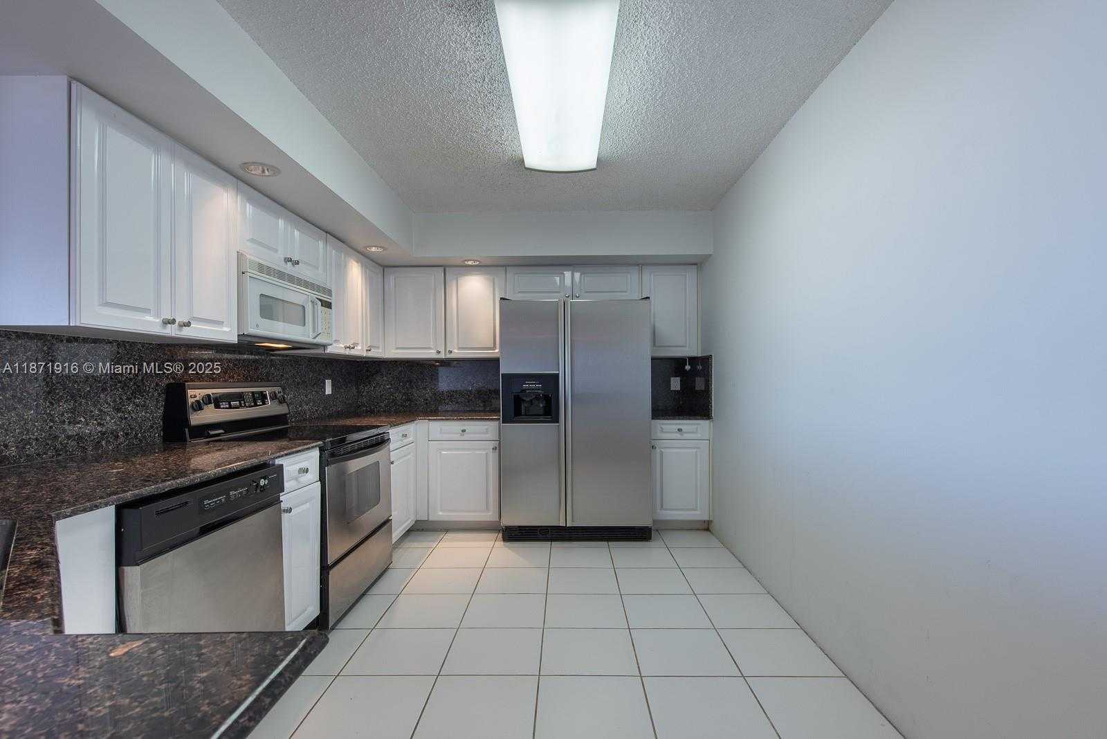 Small Image of 1900 SUNSET HARBOUR DR #1205/7, Miami Beach Number 6