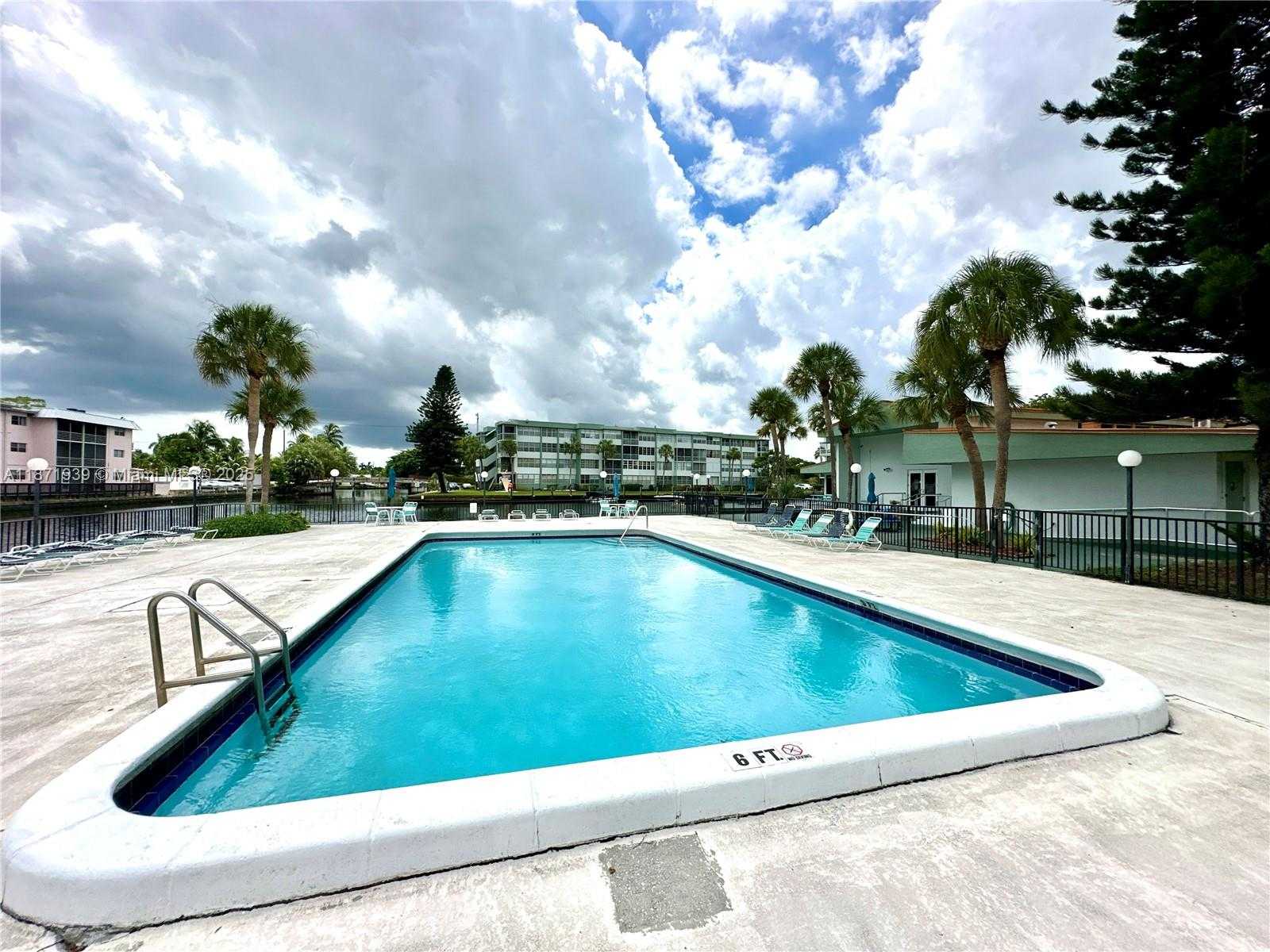 Small Image of 2771 TAFT ST #302, Hollywood Number 25