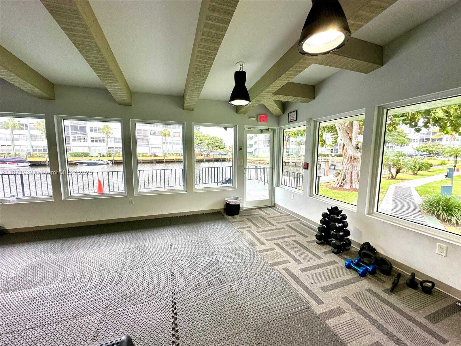 Small Image of 2771 TAFT ST #302, Hollywood Number 33