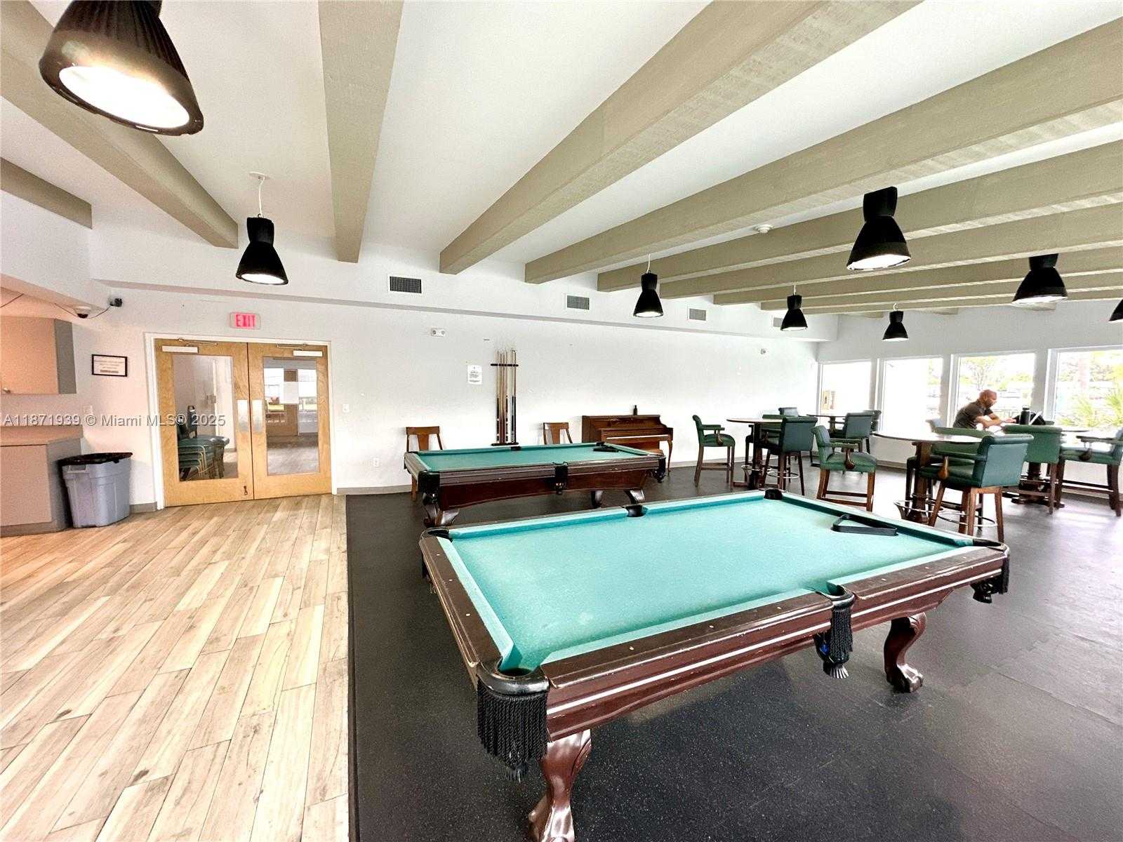 Small Image of 2771 TAFT ST #302, Hollywood Number 37