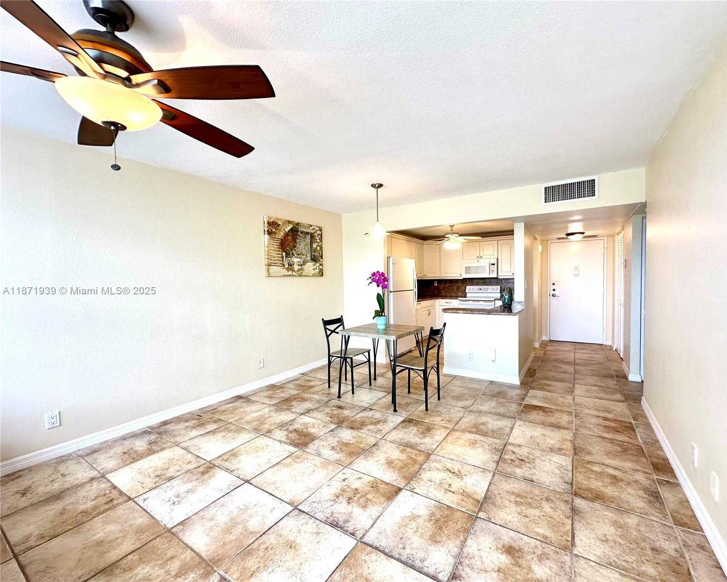 Small Image of 2771 TAFT ST #302, Hollywood Number 5