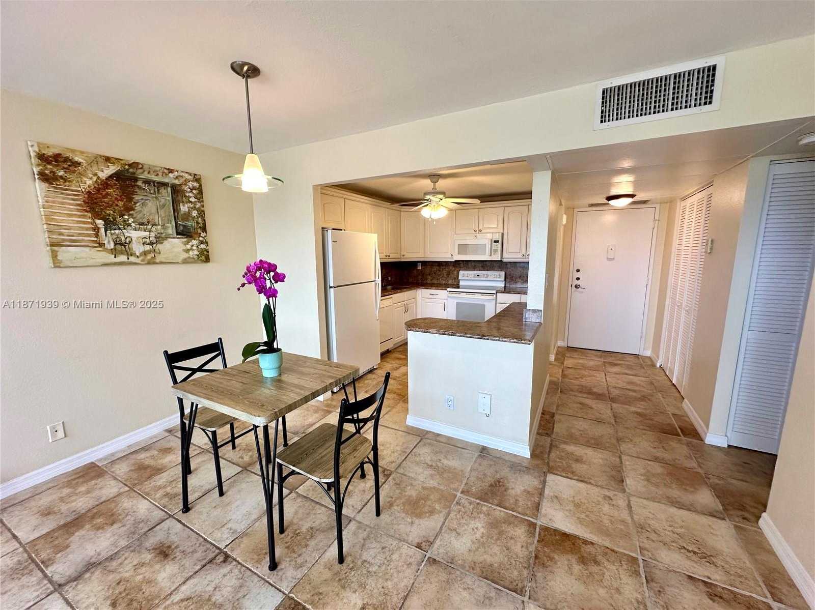 Small Image of 2771 TAFT ST #302, Hollywood Number 6