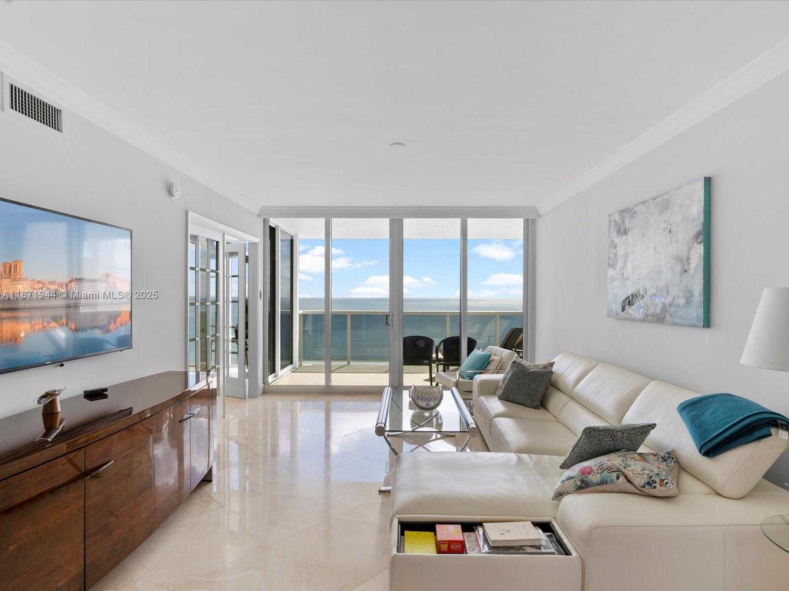 Small Image of 19111 COLLINS AVE #1406, Sunny Isles Beach Number 4