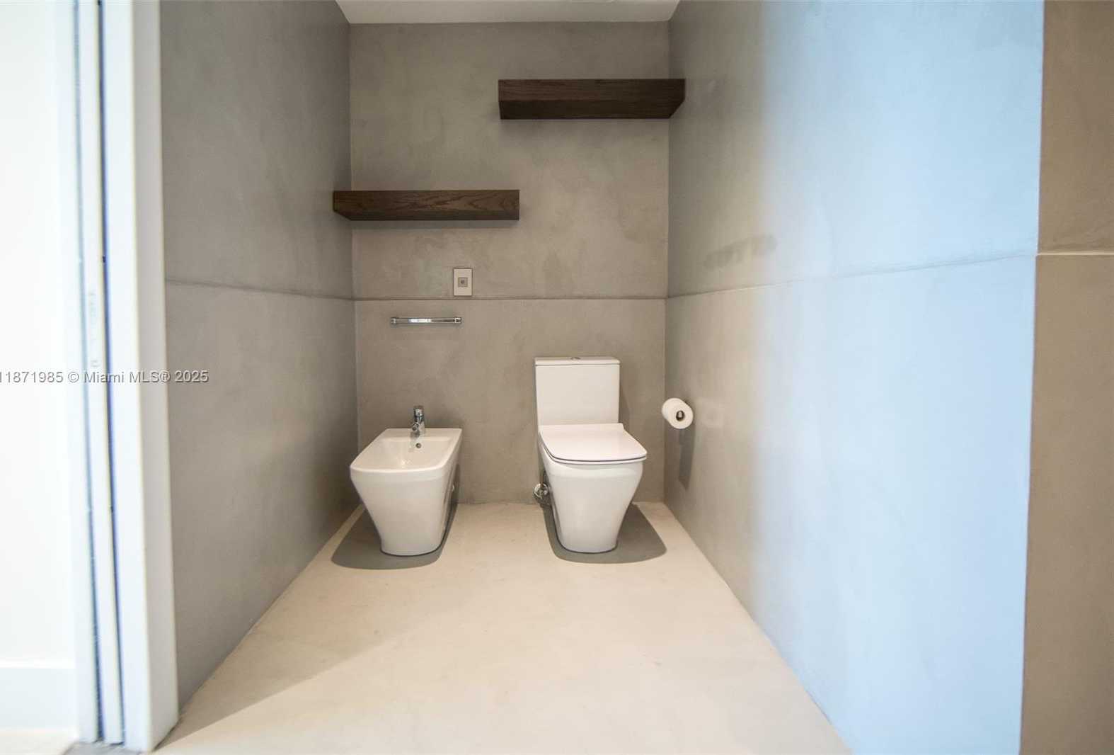 Small Image of 520 WEST AVE #602, Miami Beach Number 19