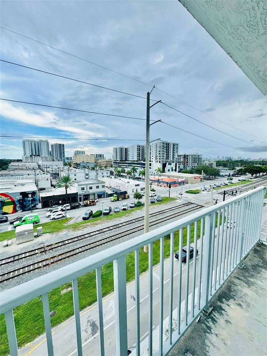 Small Image of 140 SOUTH DIXIE HWY #513, Hollywood Number 2