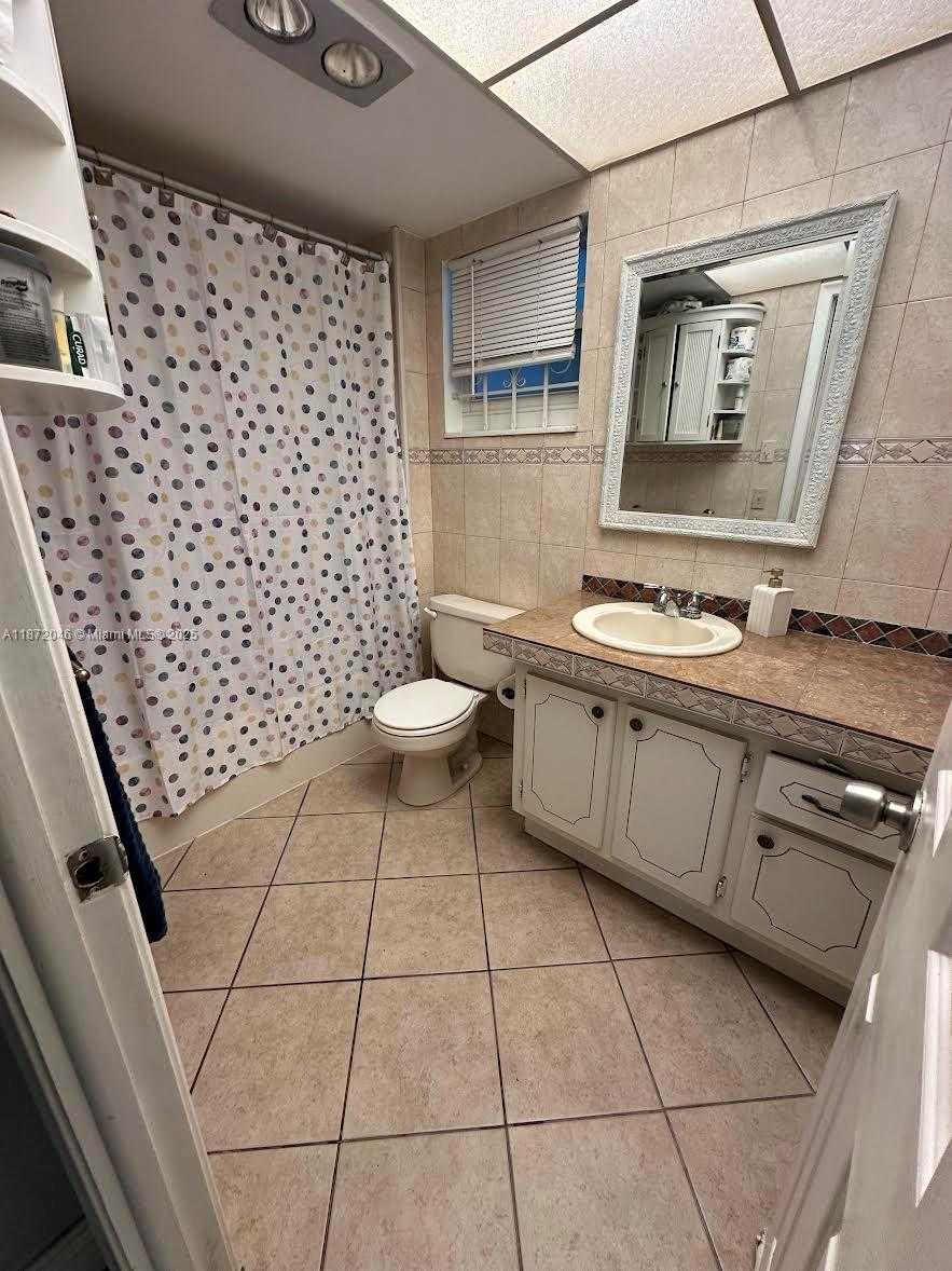 Small Image of 420 NORTH EAST 12TH AVE #404, Hallandale Beach Number 4