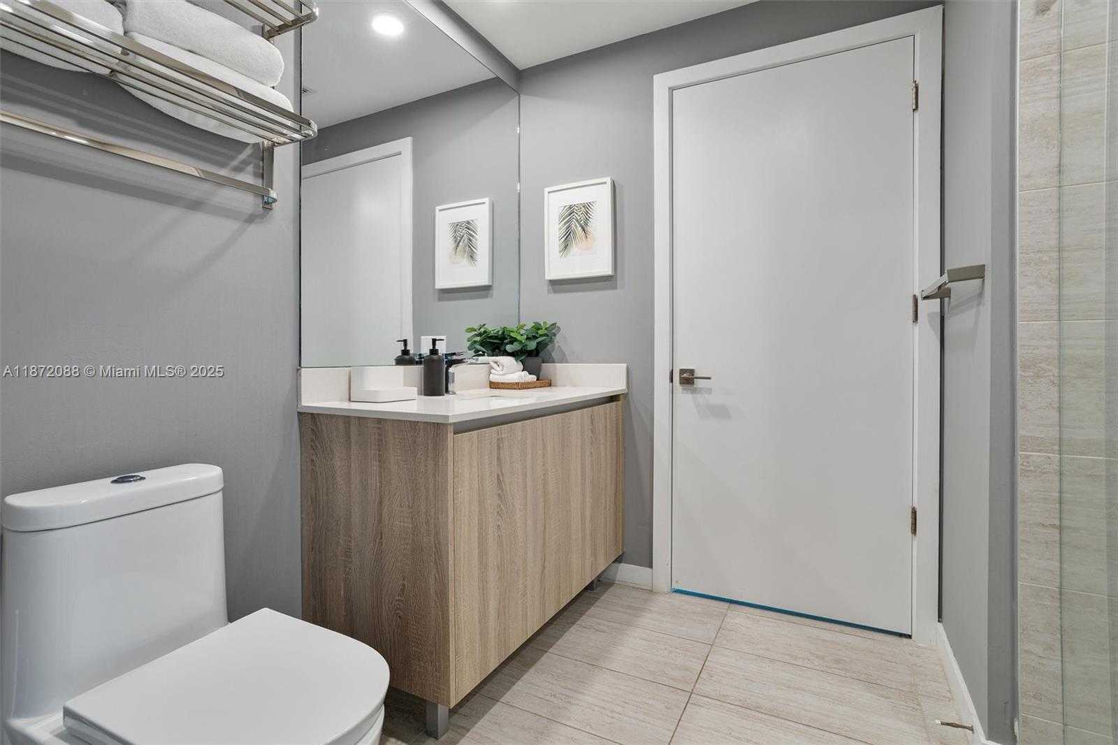 Small Image of 3900 BISCAYNE BLVD #N-819, Miami Number 15