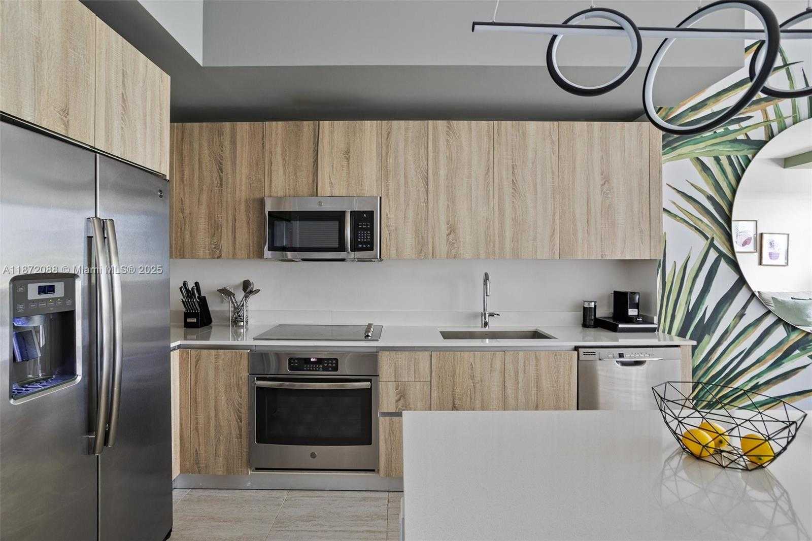 Small Image of 3900 BISCAYNE BLVD #N-819, Miami Number 3