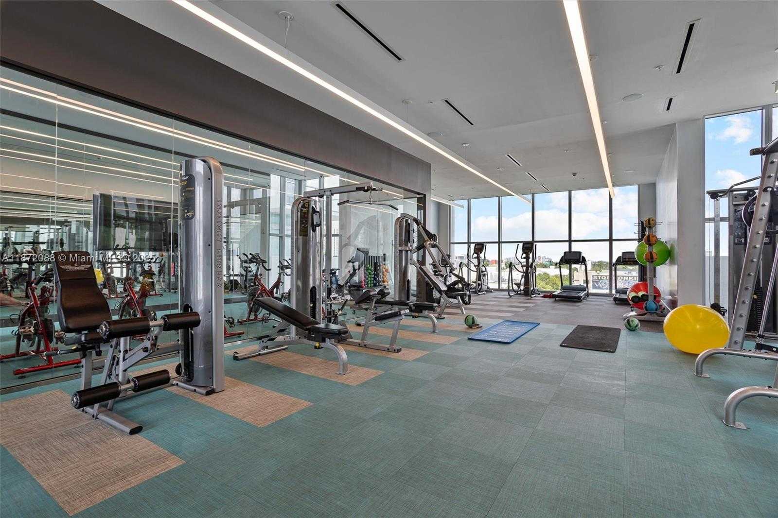 Small Image of 3900 BISCAYNE BLVD #N-819, Miami Number 30