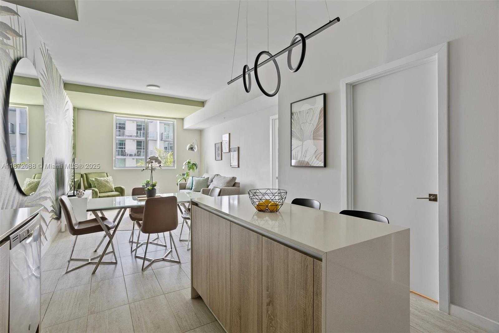 Small Image of 3900 BISCAYNE BLVD #N-819, Miami Number 6