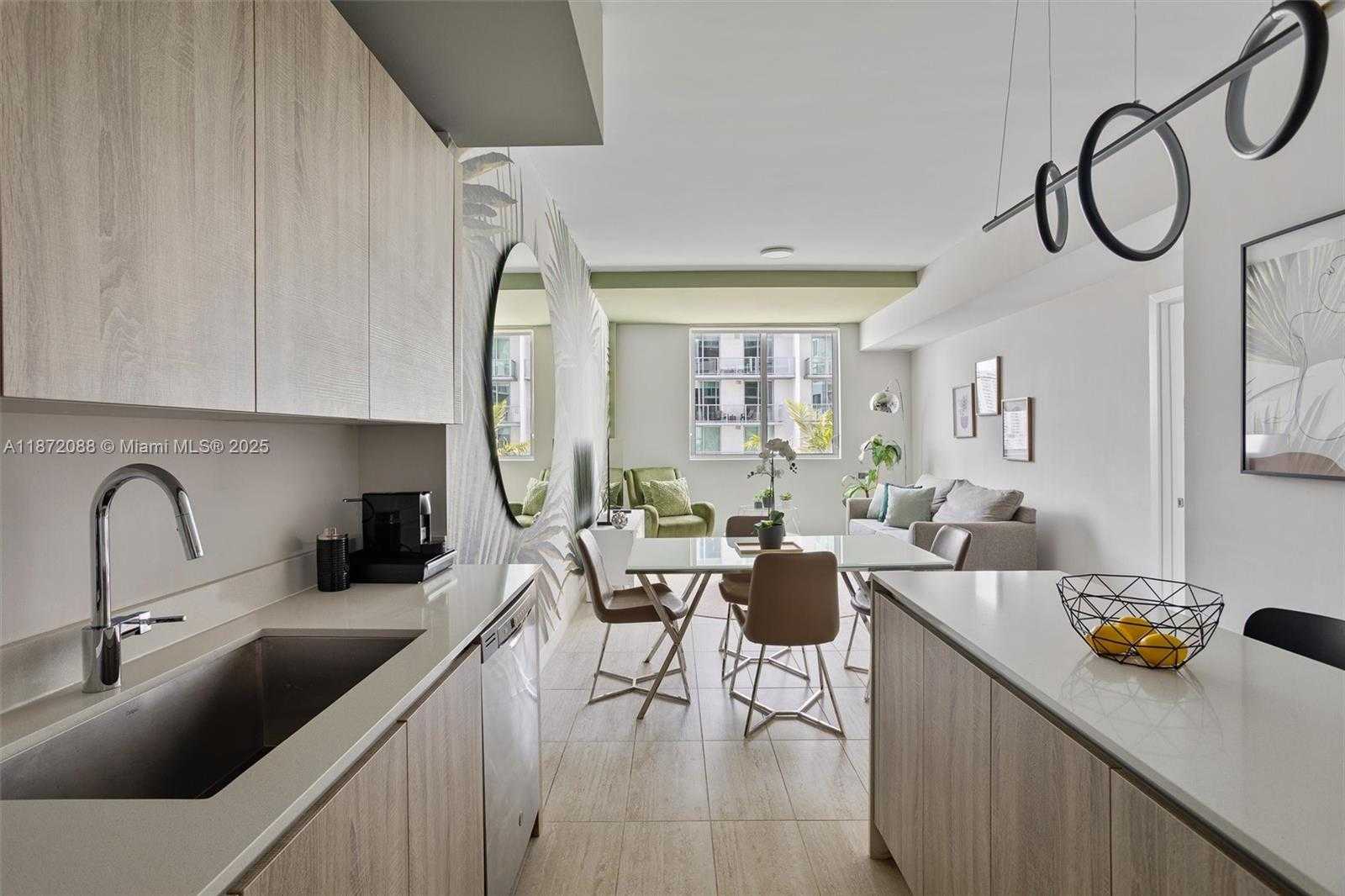 Small Image of 3900 BISCAYNE BLVD #N-819, Miami Number 7