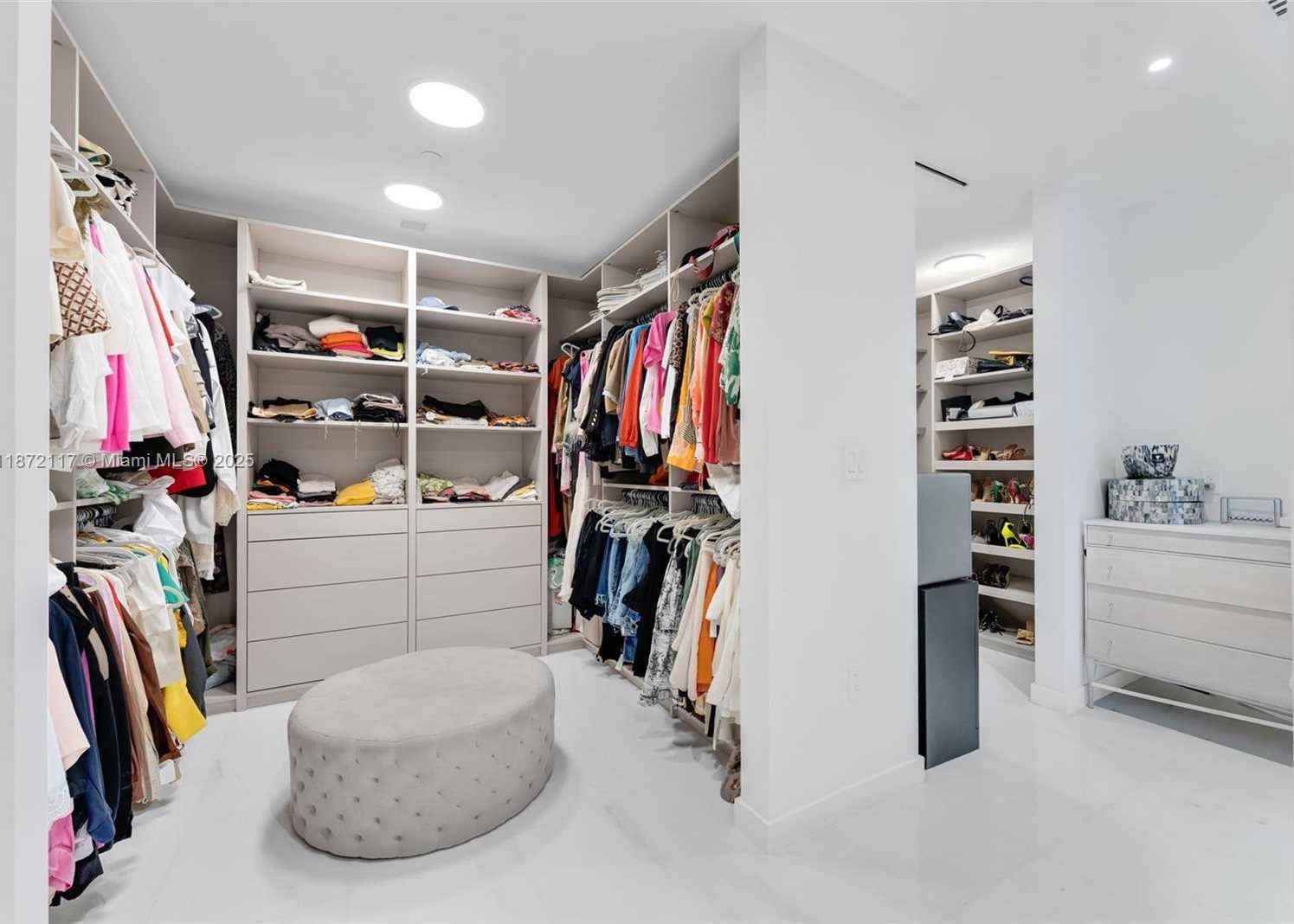Small Image of 300 BISCAYNE BOULEVARD WAY #4104C, Miami Number 20