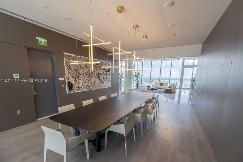 Small Image of 300 BISCAYNE BOULEVARD WAY #4104C, Miami Number 48