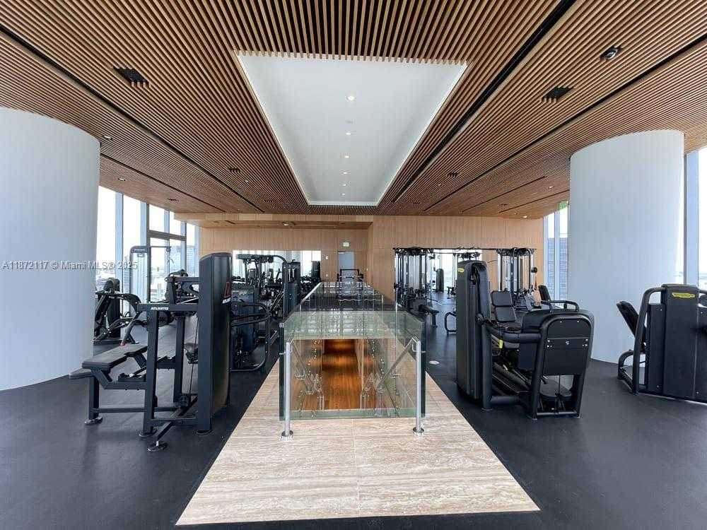 Small Image of 300 BISCAYNE BOULEVARD WAY #4104C, Miami Number 51