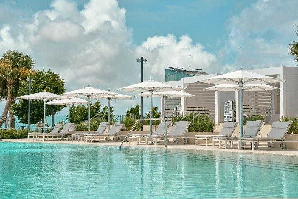 Small Image of 300 BISCAYNE BOULEVARD WAY #4104C, Miami Number 54