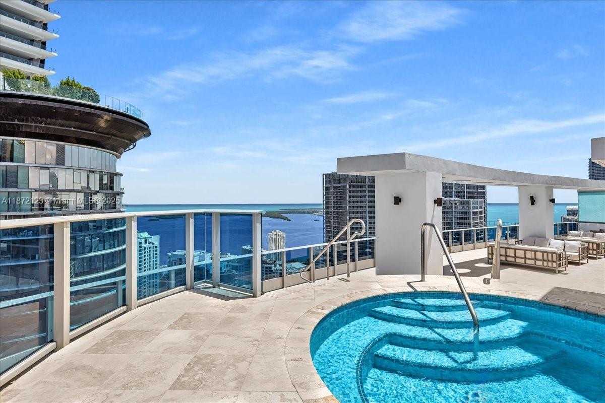 Small Image of 200 BISCAYNE BOULEVARD WAY #5401, Miami Number 45
