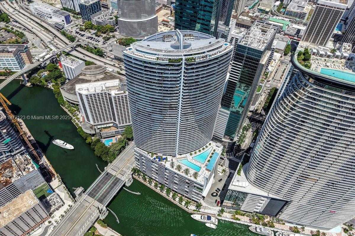Small Image of 200 BISCAYNE BOULEVARD WAY #5401, Miami Number 49