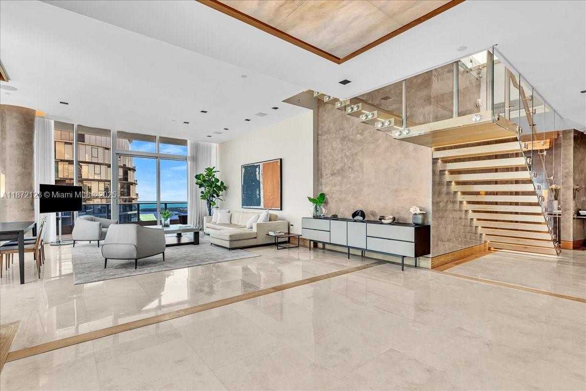 Small Image of 200 BISCAYNE BOULEVARD WAY #5401, Miami Number 5
