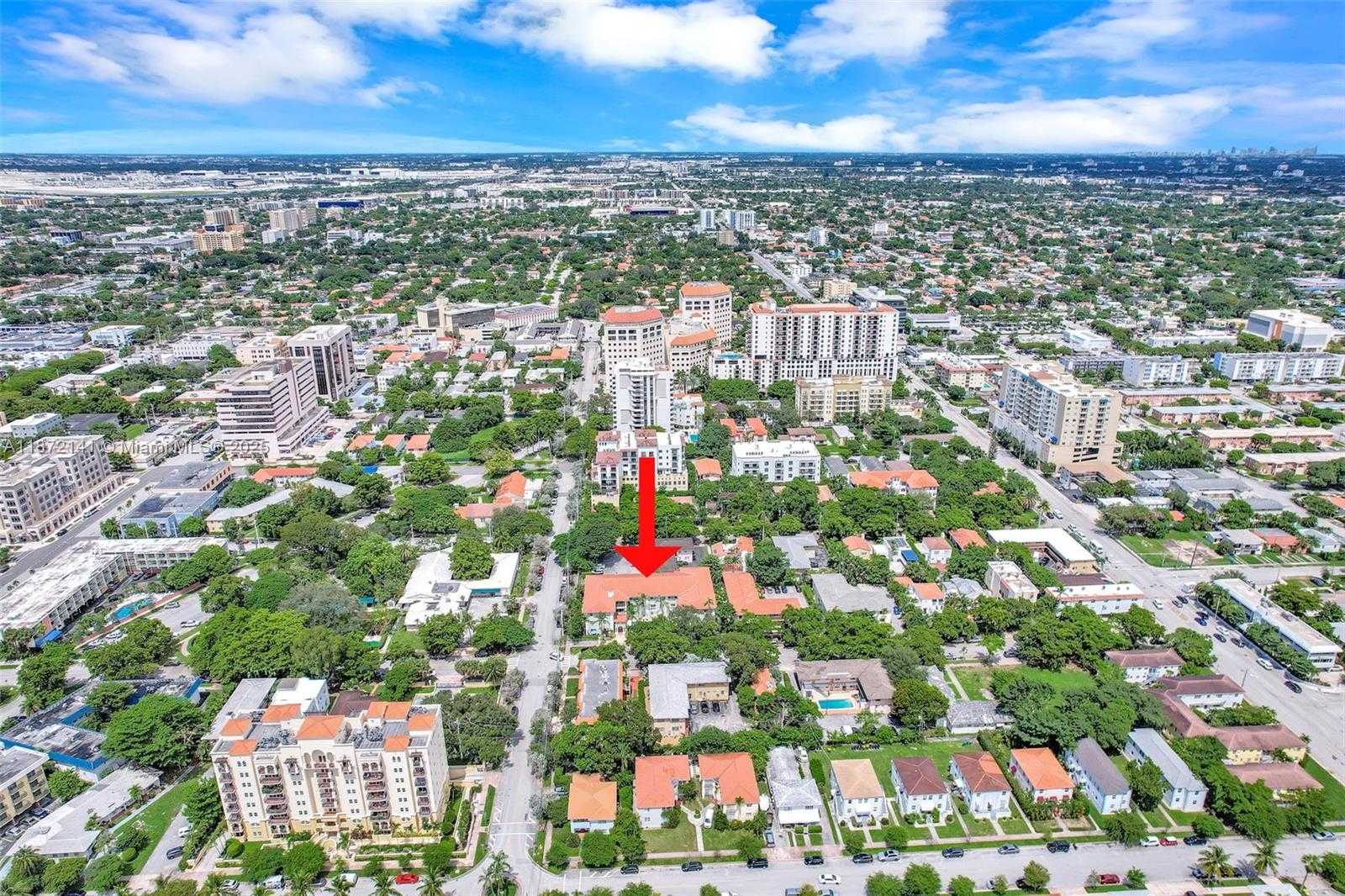 Small Image of 45 ANTILLA AVE #2E, Coral Gables Number 17