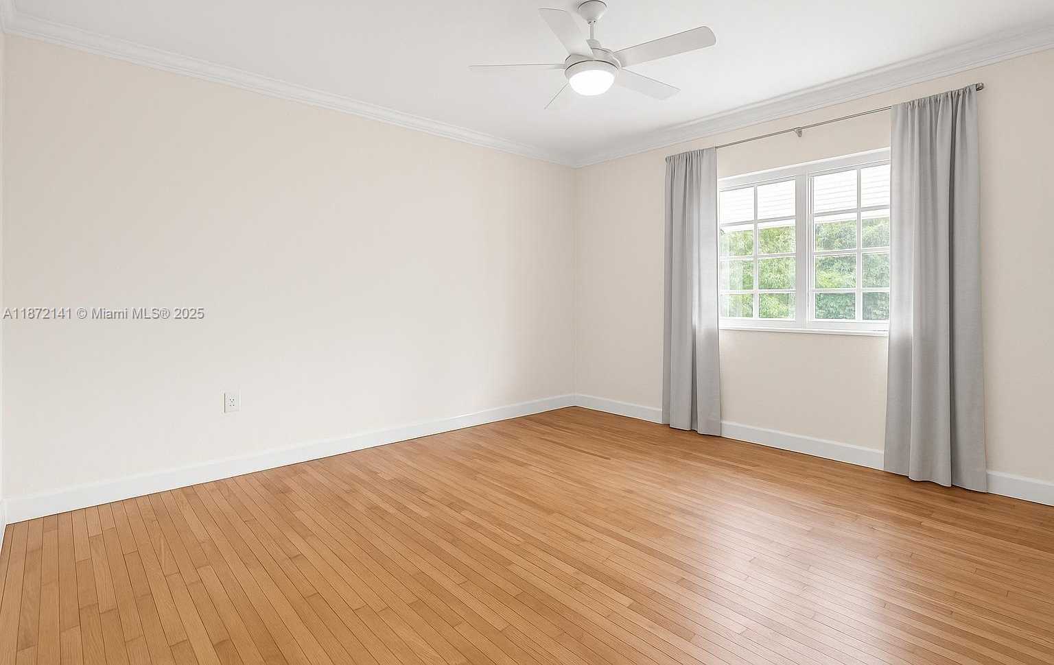 Small Image of 45 ANTILLA AVE #2E, Coral Gables Number 9