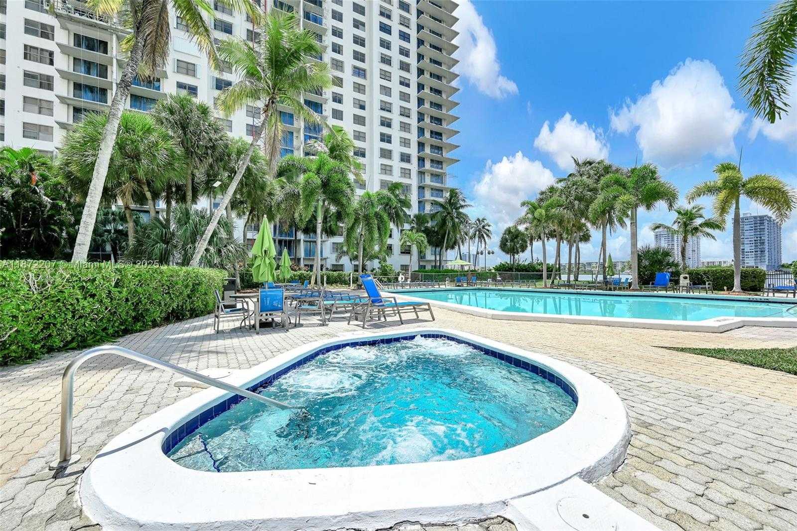 Small Image of 18181 NORTH EAST 31ST CT #807, Aventura Number 25