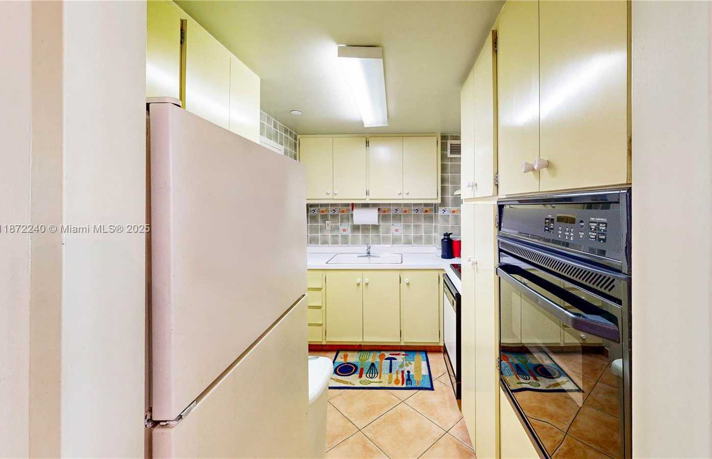 Small Image of 3301 NORTH EAST 5TH AVE #110, Miami Number 24