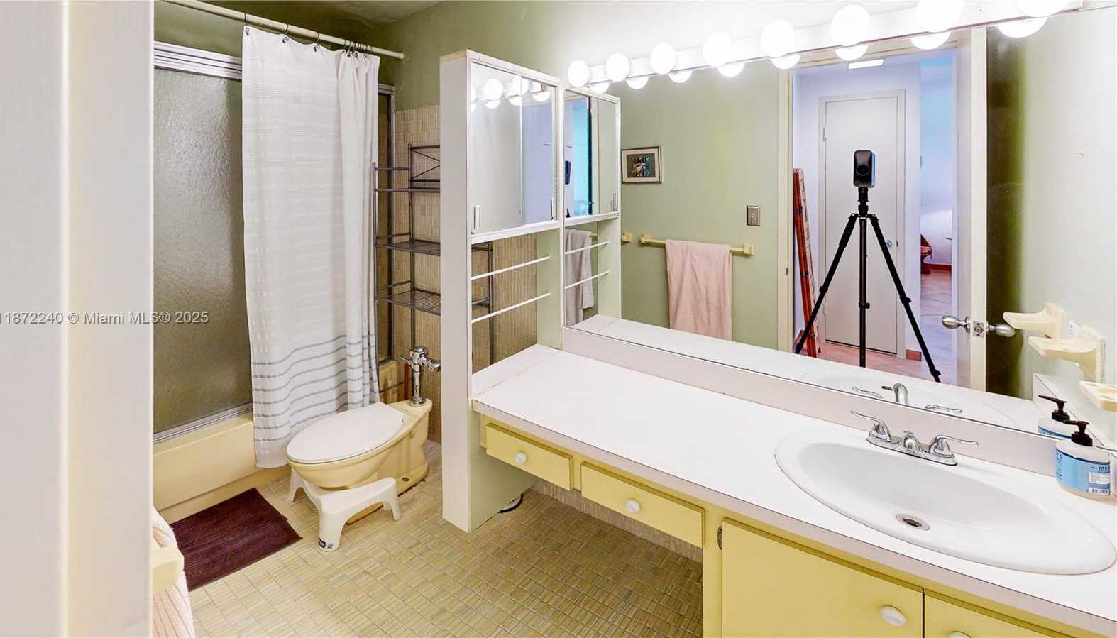 Small Image of 3301 NORTH EAST 5TH AVE #110, Miami Number 34
