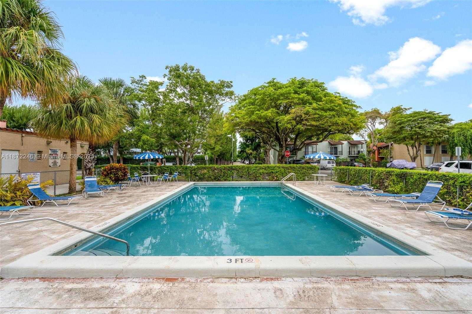 Small Image of 10834 NORTH KENDALL DR #X12, Miami Number 34