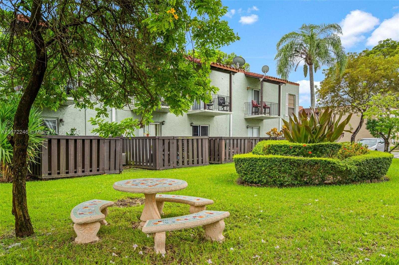 Small Image of 10834 NORTH KENDALL DR #X12, Miami Number 36