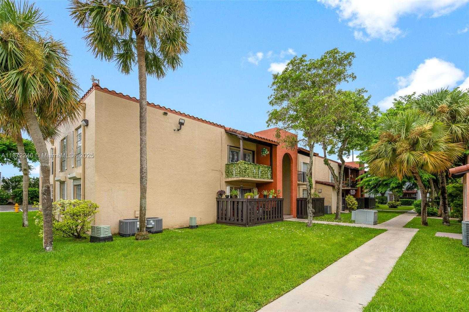 Small Image of 10834 NORTH KENDALL DR #X12, Miami Number 5
