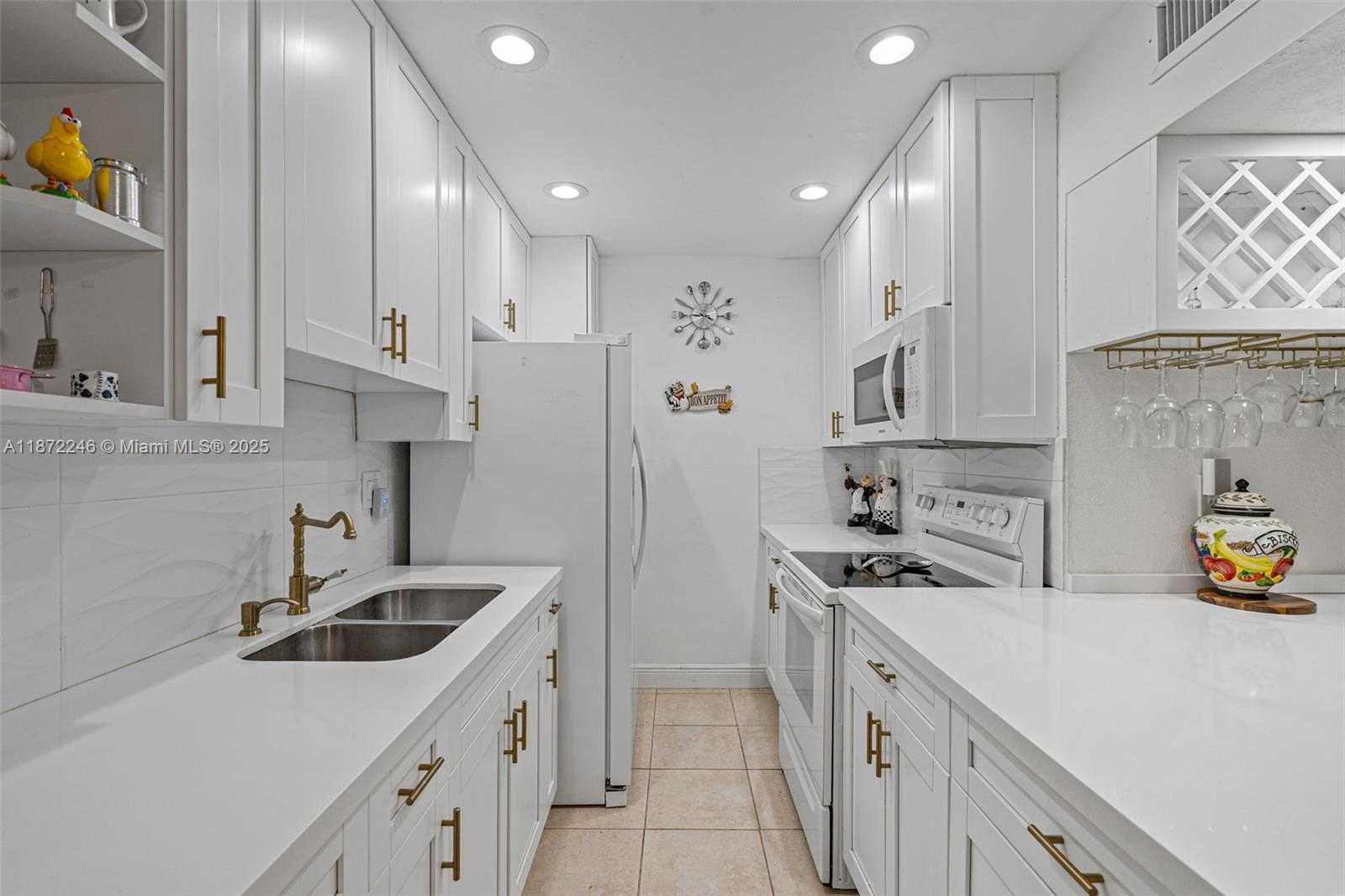 Small Image of 10834 NORTH KENDALL DR #X12, Miami Number 9