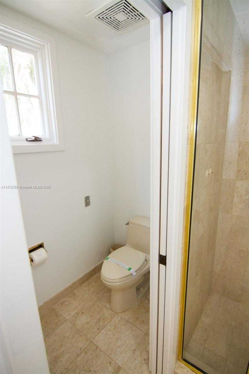 Small Image of 19217 FISHER ISLAND DR #19217, Miami Beach Number 20