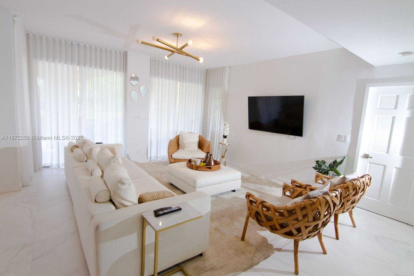 Small Image of 19217 FISHER ISLAND DR #19217, Miami Beach Number 7