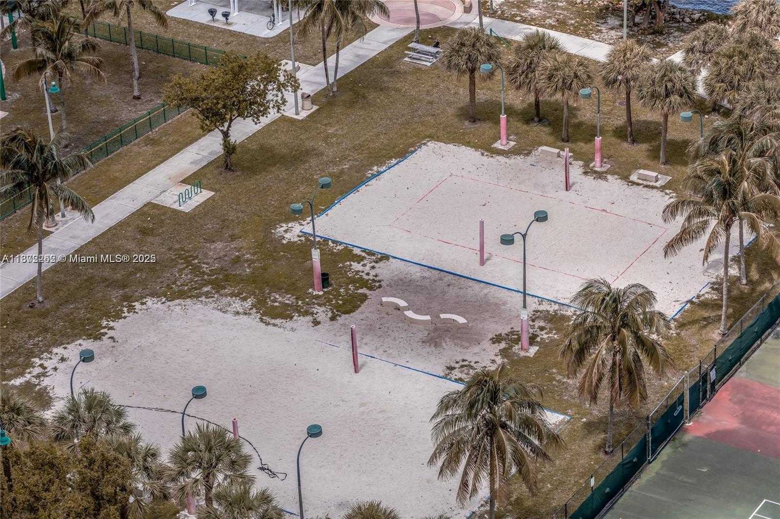 Small Image of 1750 NORTH BAYSHORE DR #2402, Miami Number 23